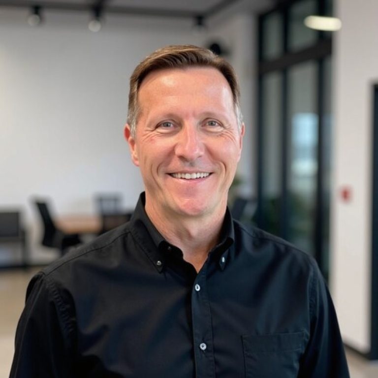 Heven Drones-Warren Brown Warren Brown, Chief Marketing Officer